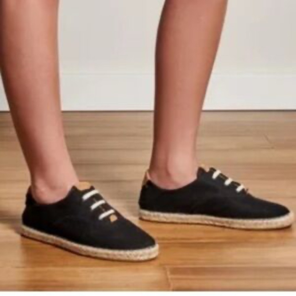 Kaula Pa‘a Lī - Black Lace Up Espadrille Shoes Size 9